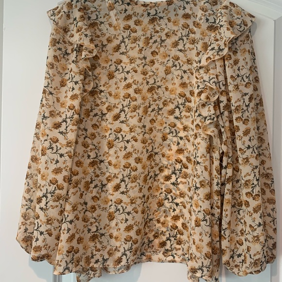 Primark Tops - NWOT Primark Women Prairie top